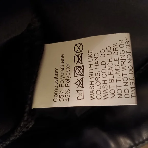 Shein Curve Pleated Faux Leather Button Up Shorts Size 4XL - Picture 5 of 5